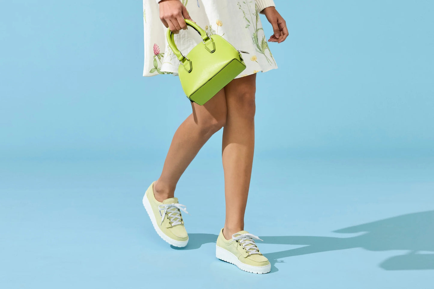 Lady - Yellow