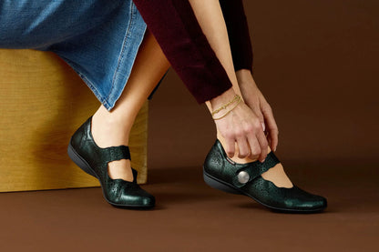 Fabienne - Bottle Green