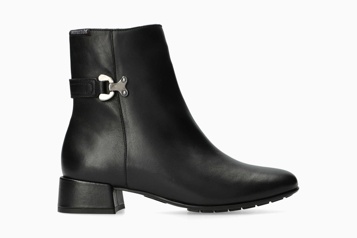 Johana - Black