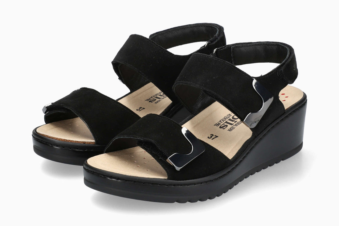 Nawel - Black