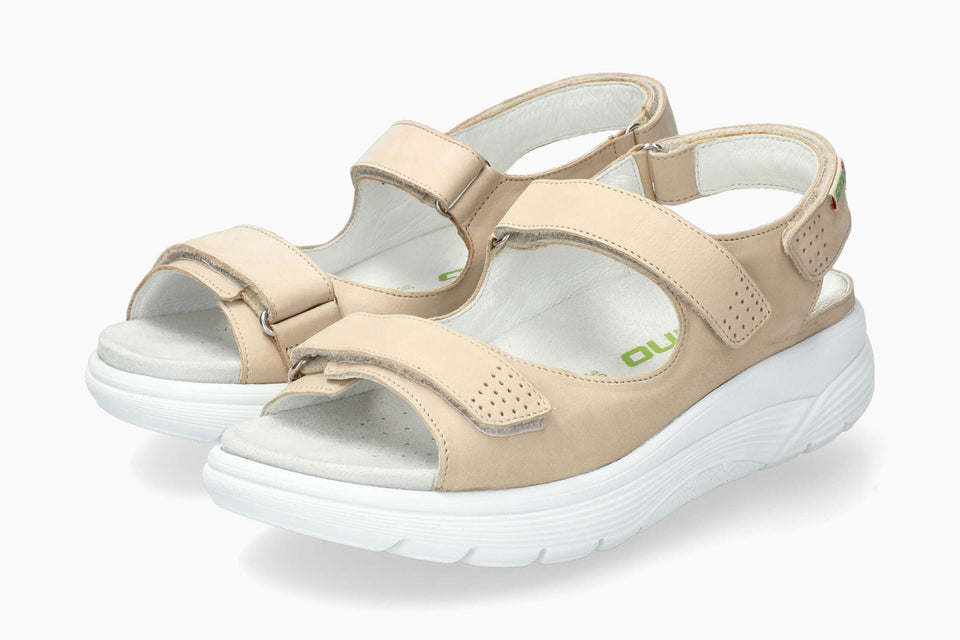 Norine - Nude Bucksoft