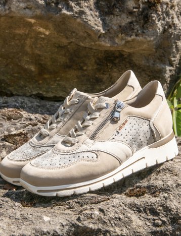 Mobils ergonomic shoes 2024 uk